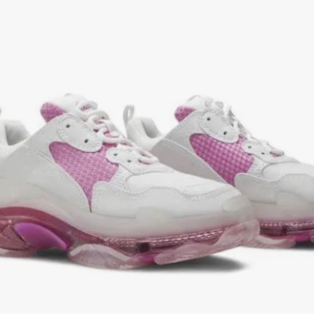 Balenciaga Women’s Triple S Clear Sole Trainer White and Pink